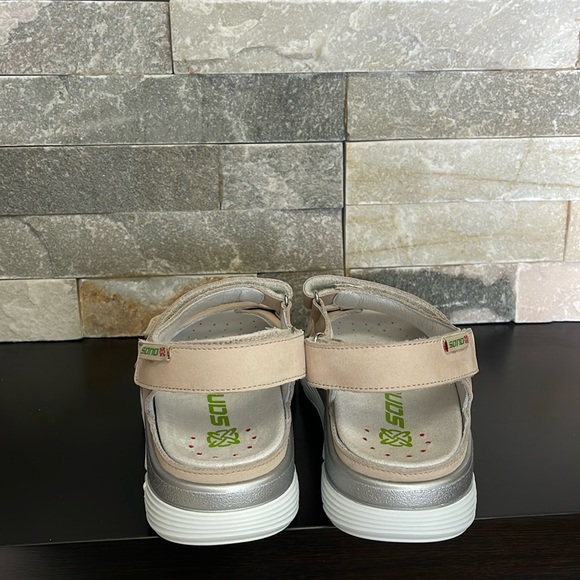 SANO By Mephisto Norine Women's Sandals - Picture 7 of 11